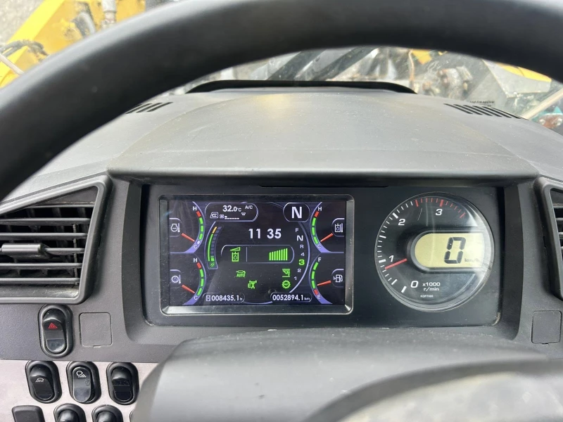 Челен товарач Komatsu WA 380-7 ЛИЗИНГ, снимка 10 - Индустриална техника - 52727123