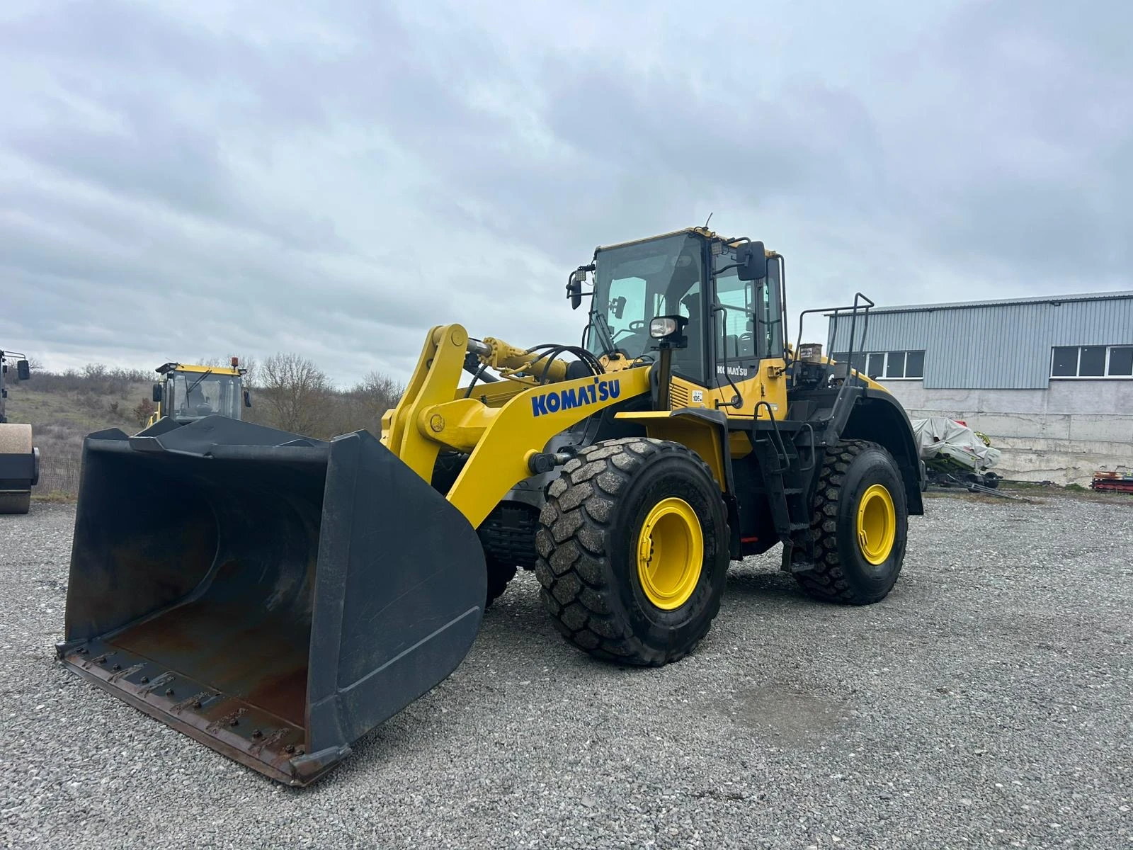 Челен товарач Komatsu WA 380-7 ЛИЗИНГ - изображение 3