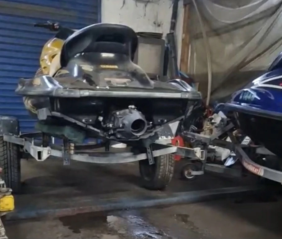  Yamaha GP1300R  | Mobile.bg   7