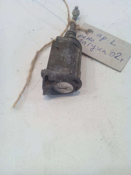 Патрон врата преден ляв Рено Лагуна