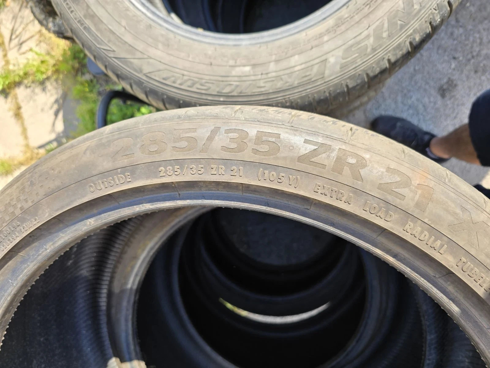 Гуми Летни 325/30R21, снимка 7 - Гуми и джанти - 54708272