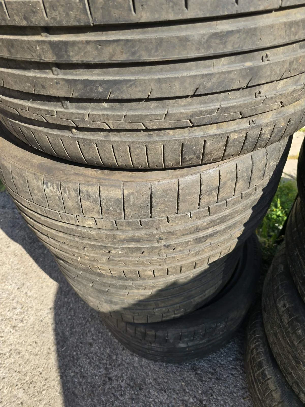 Гуми Летни 325/30R21, снимка 6 - Гуми и джанти - 54708272