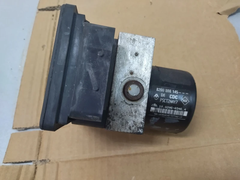 Renault Espace 2.0 DCI, снимка 16 - Автомобили и джипове - 52393713