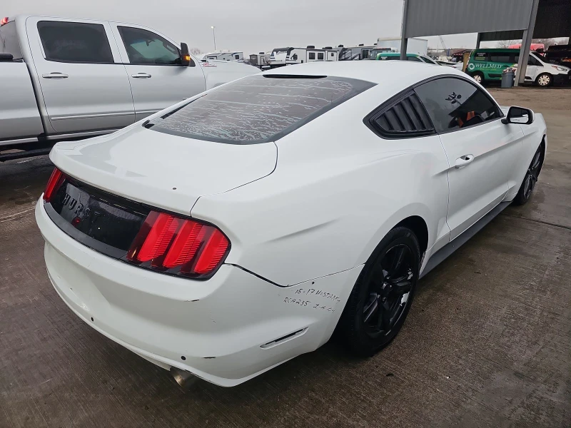 Ford Mustang V6* камера* Bluetotth* keyless* HID* Cruisecontrol, снимка 5 - Автомобили и джипове - 48995800