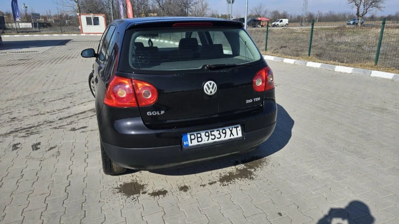 VW Golf 2.0 TDI, снимка 3 - Автомобили и джипове - 49232125