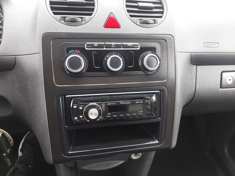 VW Caddy 1, 6TDI  EURO 5, снимка 11 - Автомобили и джипове - 49749750