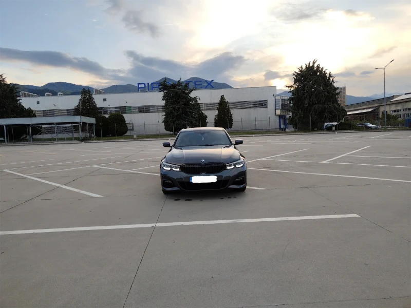 BMW 330 Xdrive M sport /shadow line/, снимка 5 - Автомобили и джипове - 52388852