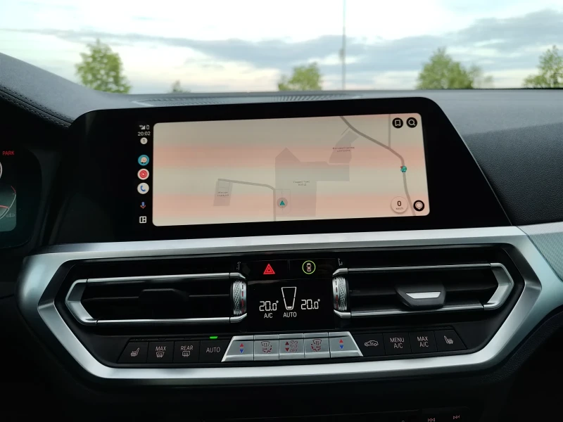 BMW 330 Xdrive M sport /shadow line/, снимка 10 - Автомобили и джипове - 52388852