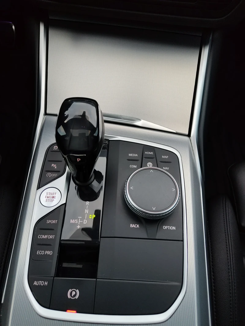 BMW 330 Xdrive M sport /shadow line/, снимка 9 - Автомобили и джипове - 52388852