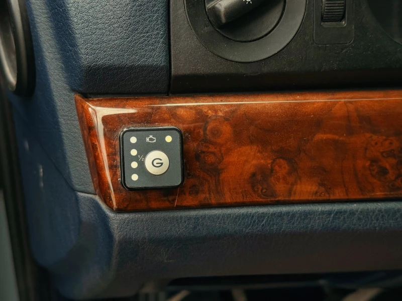 BMW 520, снимка 11 - Автомобили и джипове - 51949803