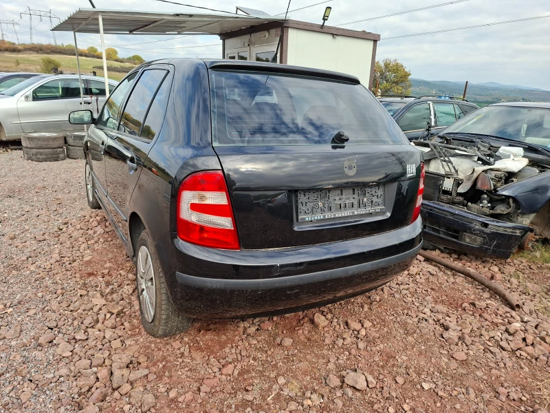 Skoda Fabia 1.2 3 цилиндъра , снимка 3 - Автомобили и джипове - 52041666