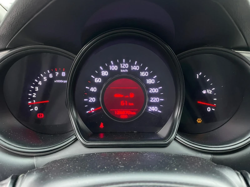 Kia Ceed 1.6 135k бензин , снимка 10 - Автомобили и джипове - 52886451