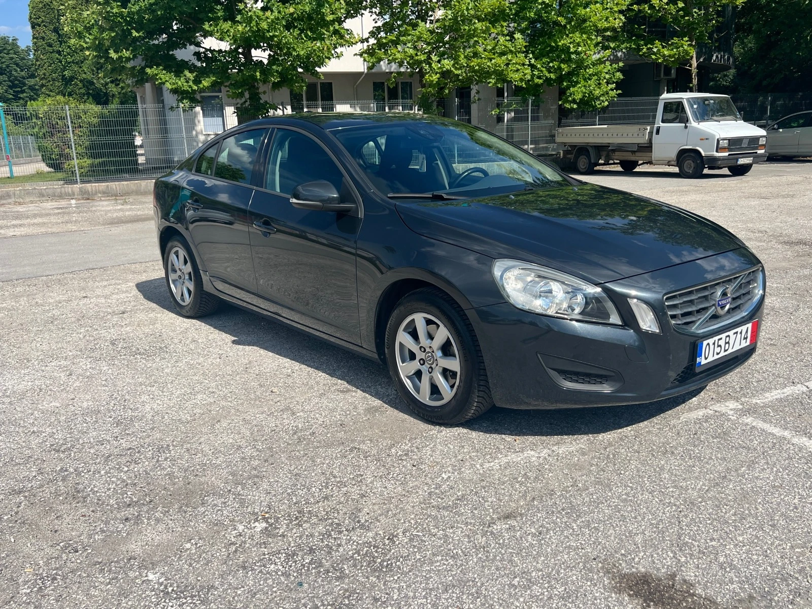 Volvo S60 1.6 D2 - изображение 7