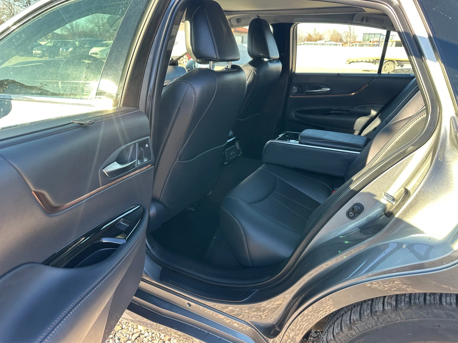 Toyota Mirai Limited | Mobile.bg   14