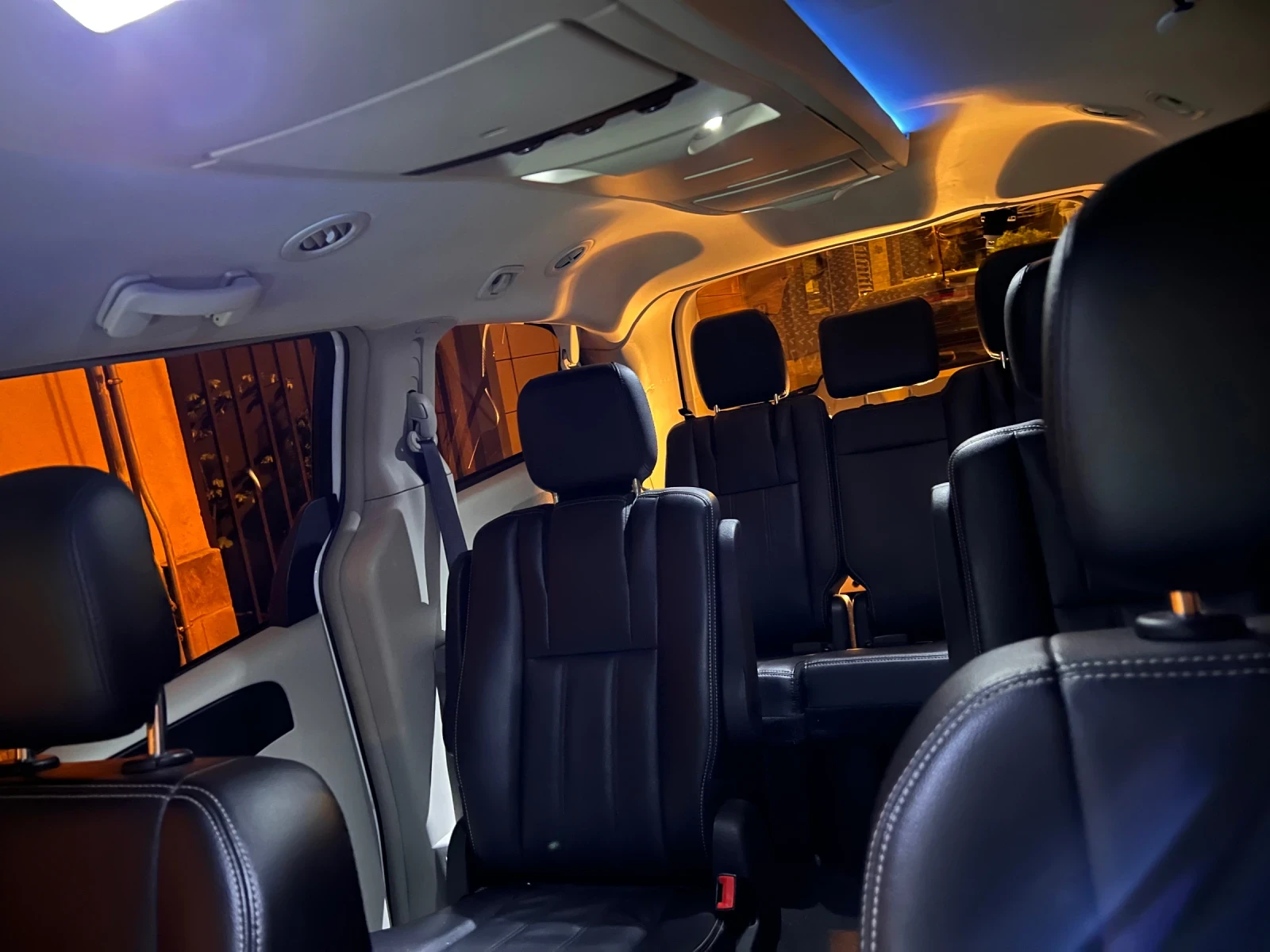 Chrysler Town and Country  - изображение 7
