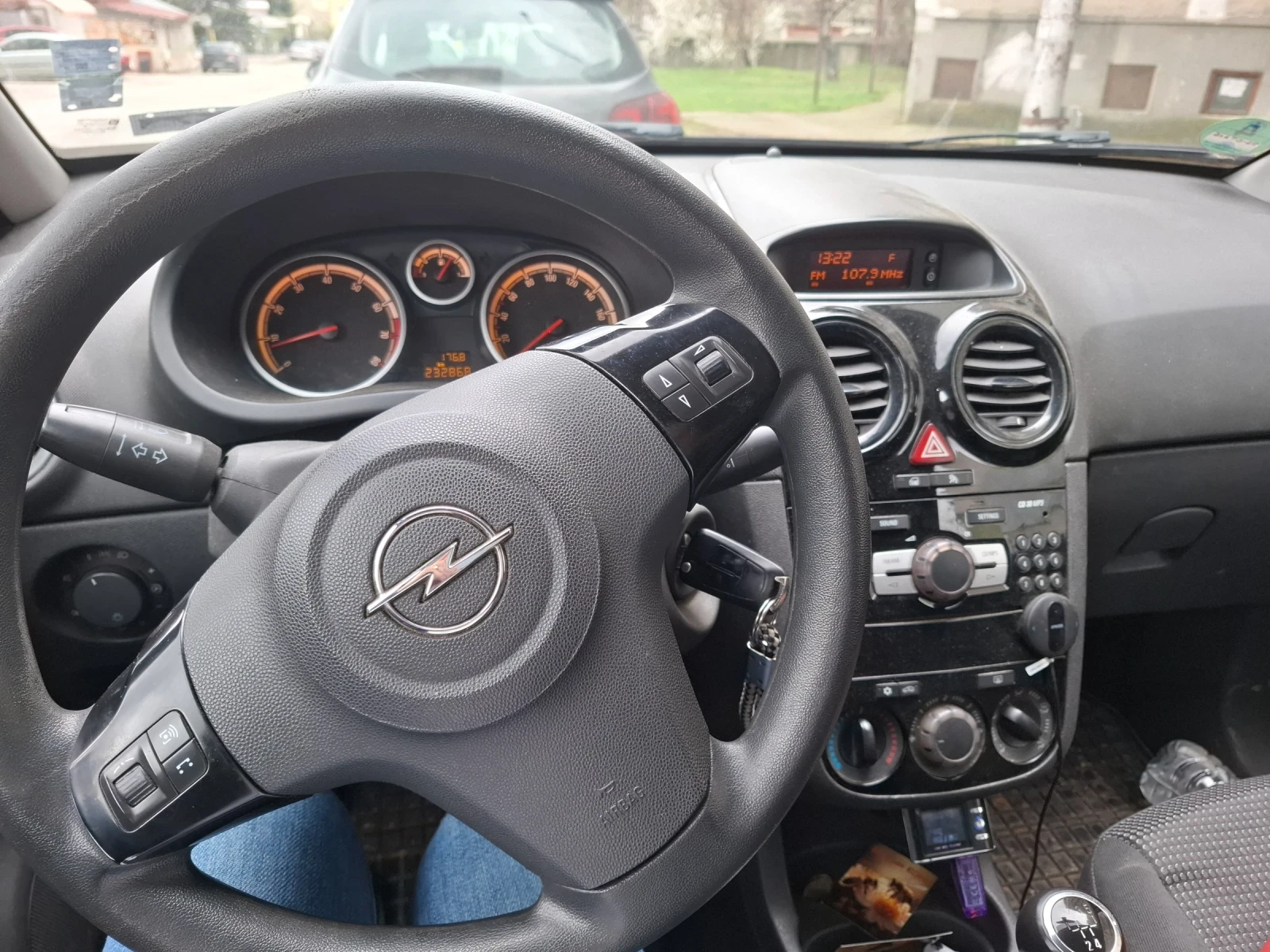 Opel Corsa  - изображение 4