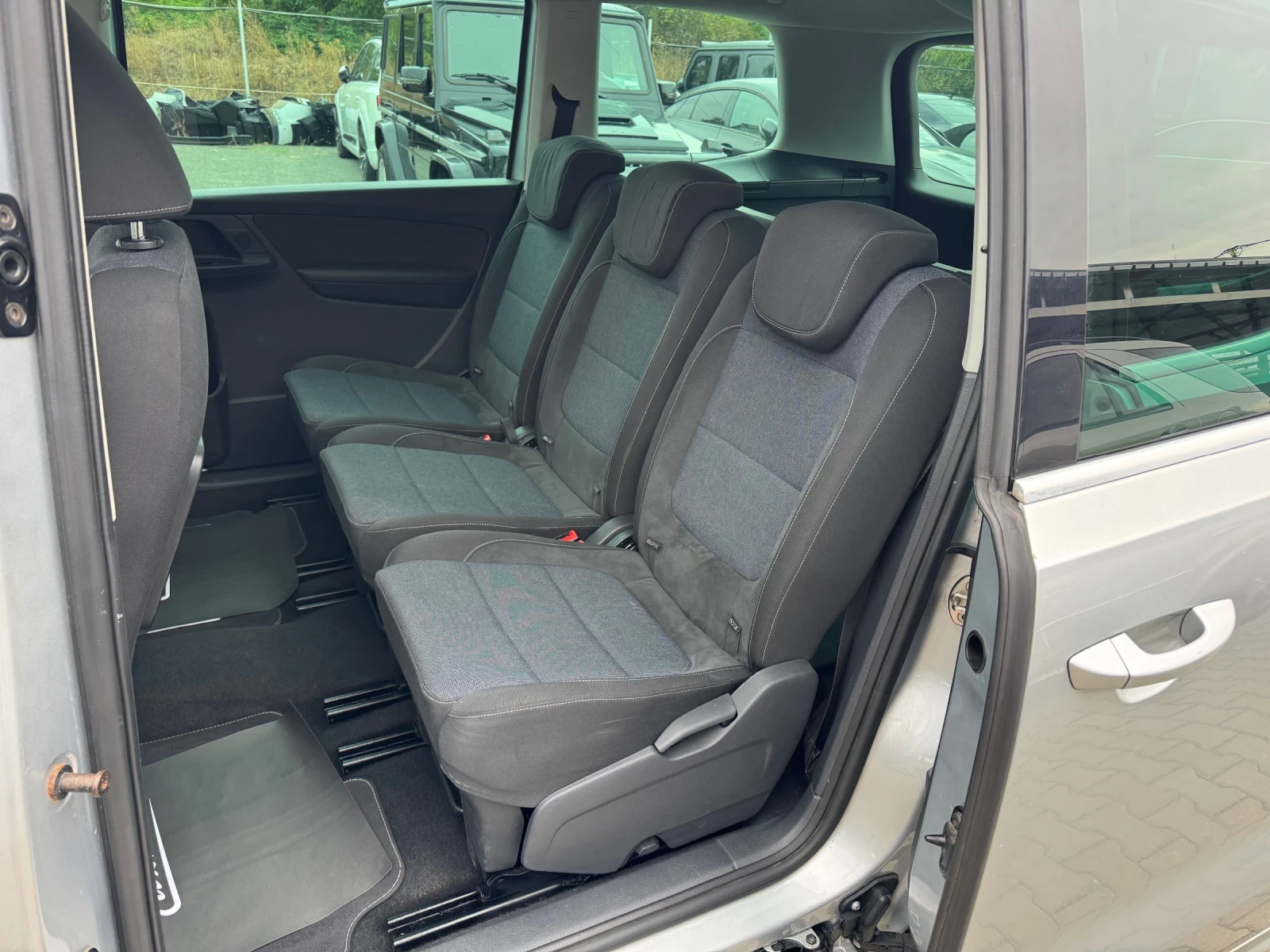 VW Sharan 2.0TDI#LED#PANORAMA#ЕЛ.ВРАТИ#АВТОМАТ#АВТОПИЛОТ - изображение 9
