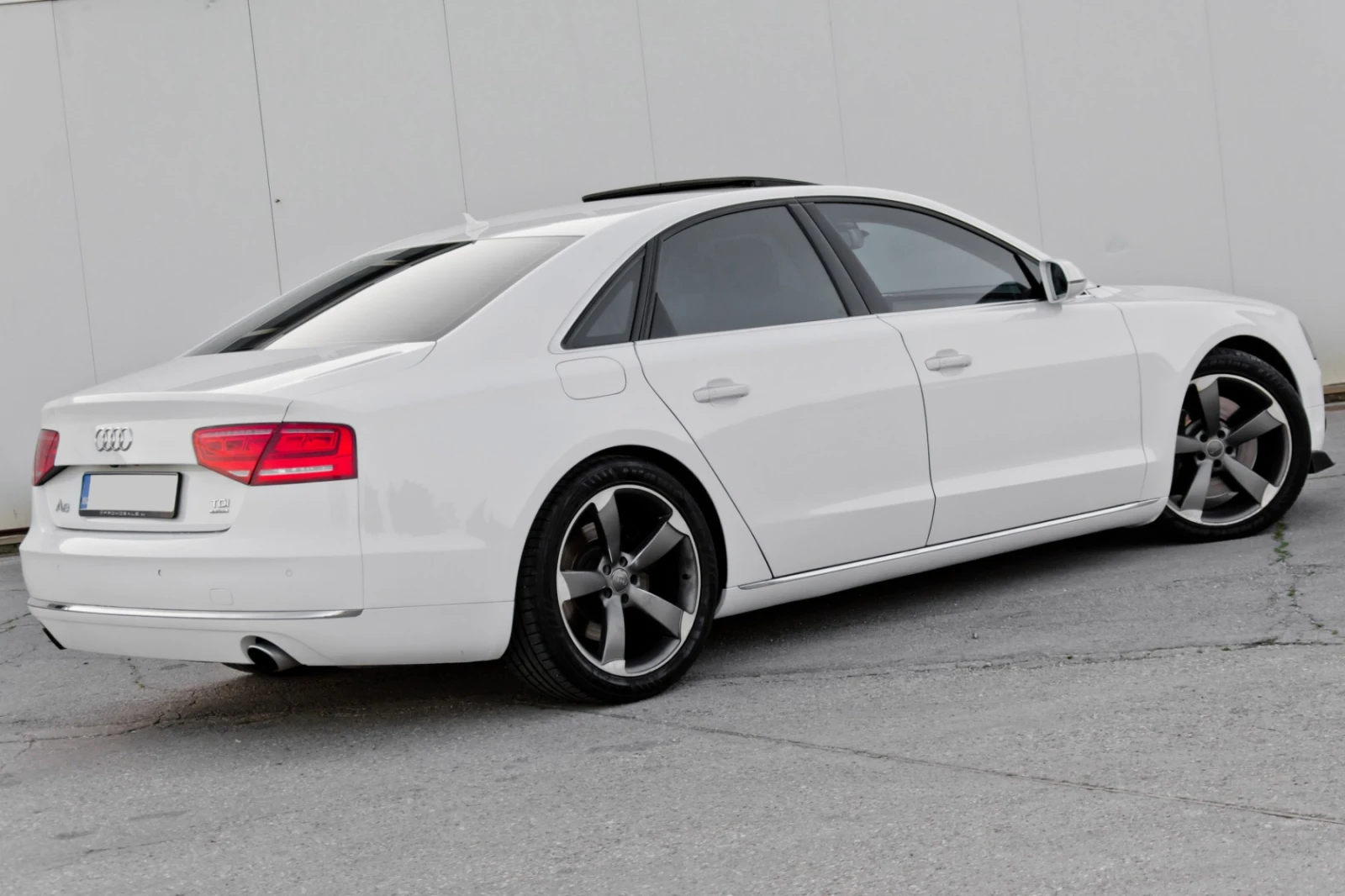 Audi A8 4.2 TDI FULL LED* BOSE* ОБДУХВАНЕ - изображение 6