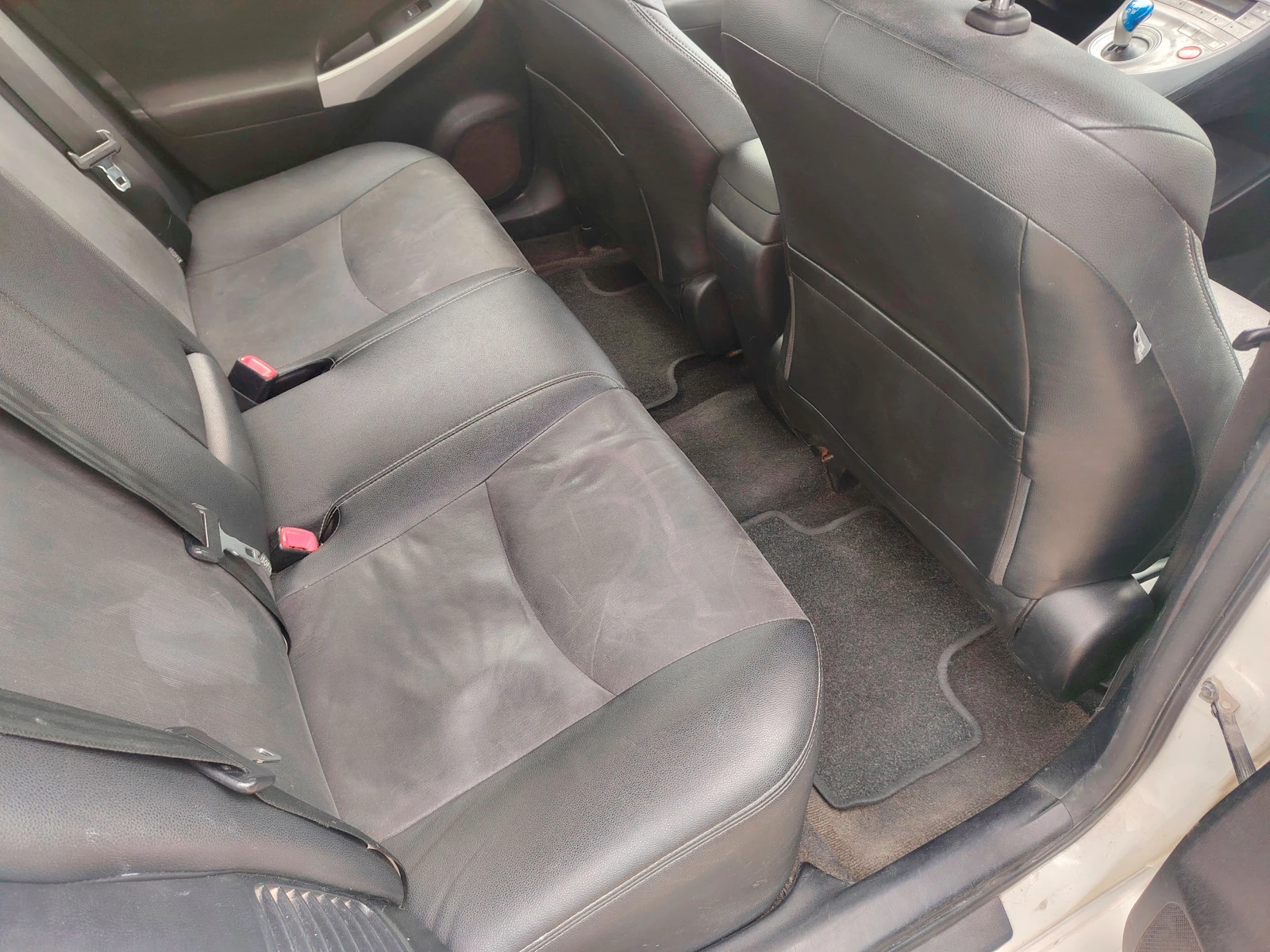 Toyota Prius 3 Хибрид с ГАЗ - изображение 9