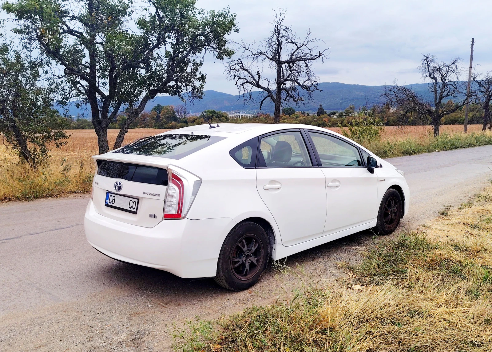 Toyota Prius 3 Хибрид с ГАЗ - изображение 5