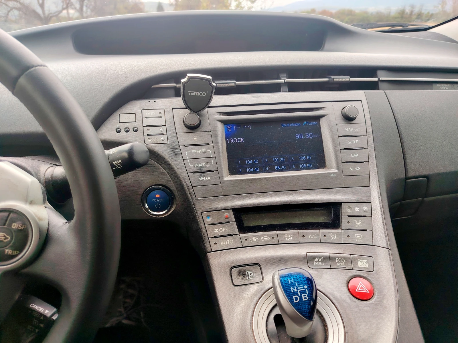 Toyota Prius 3 Хибрид с ГАЗ - изображение 10