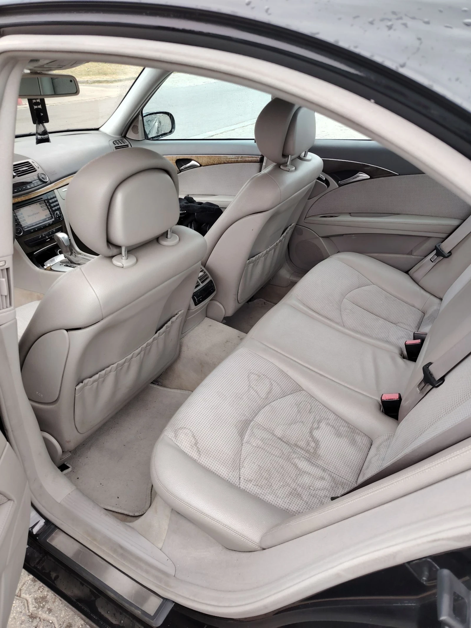 Mercedes-Benz E 320  - изображение 6