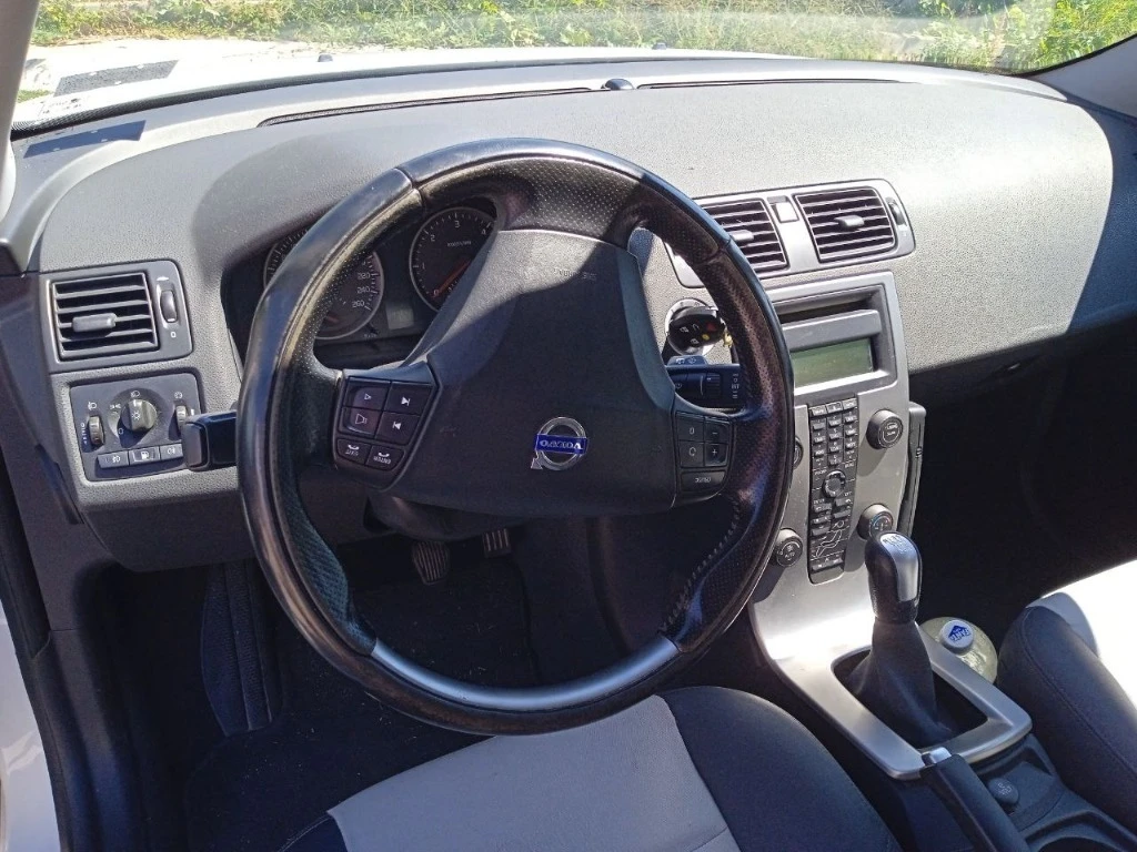 Volvo C30 1.6 D - изображение 8