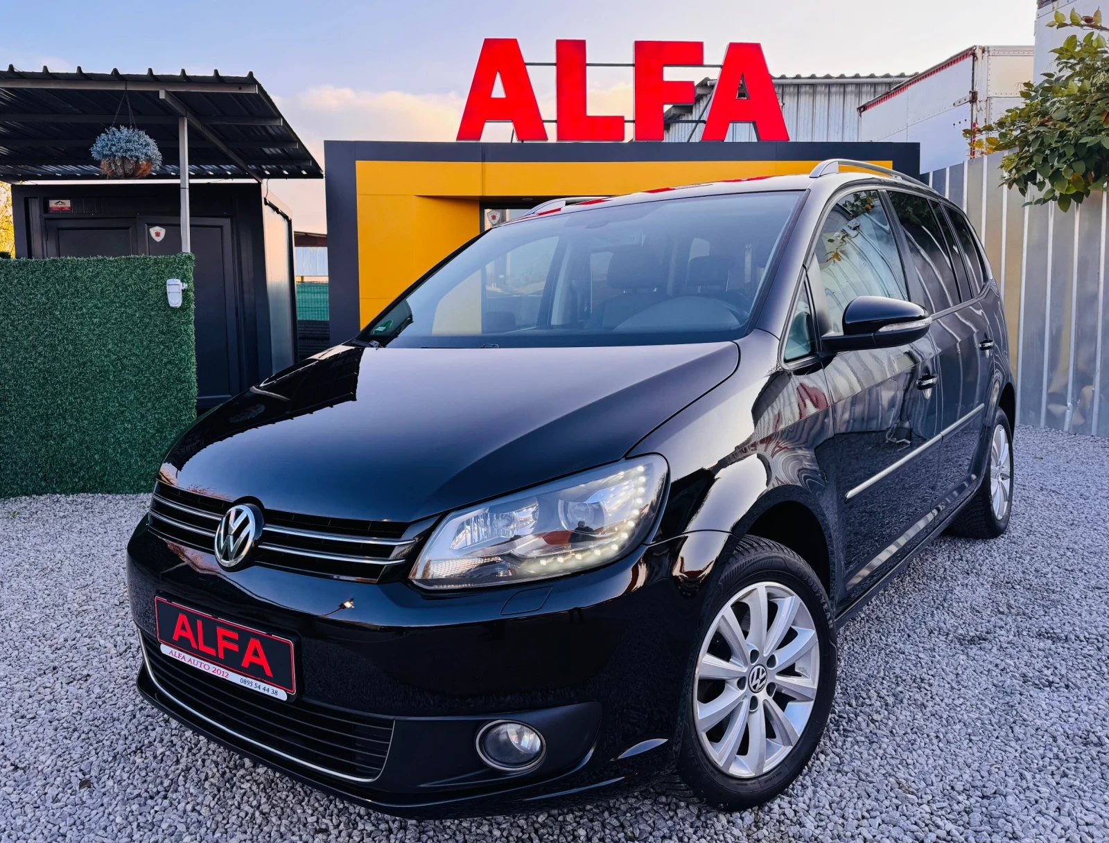 VW Touran 1.4TSI/./KAMERA/TEMPOMAT/NEW TUV//// | Mobile.bg   2