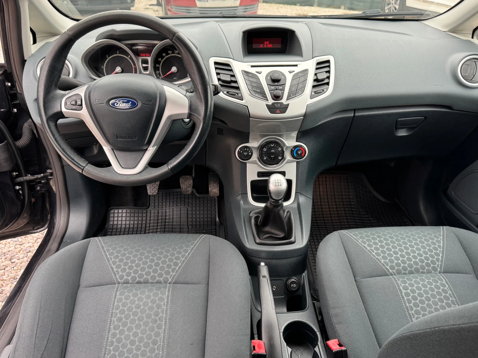 Ford Fiesta TITAN NEW  | Mobile.bg � ����������� 13