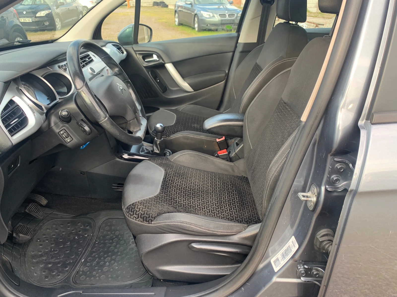 Citroen C3 1.2i �������� | Mobile.bg � ����������� 10