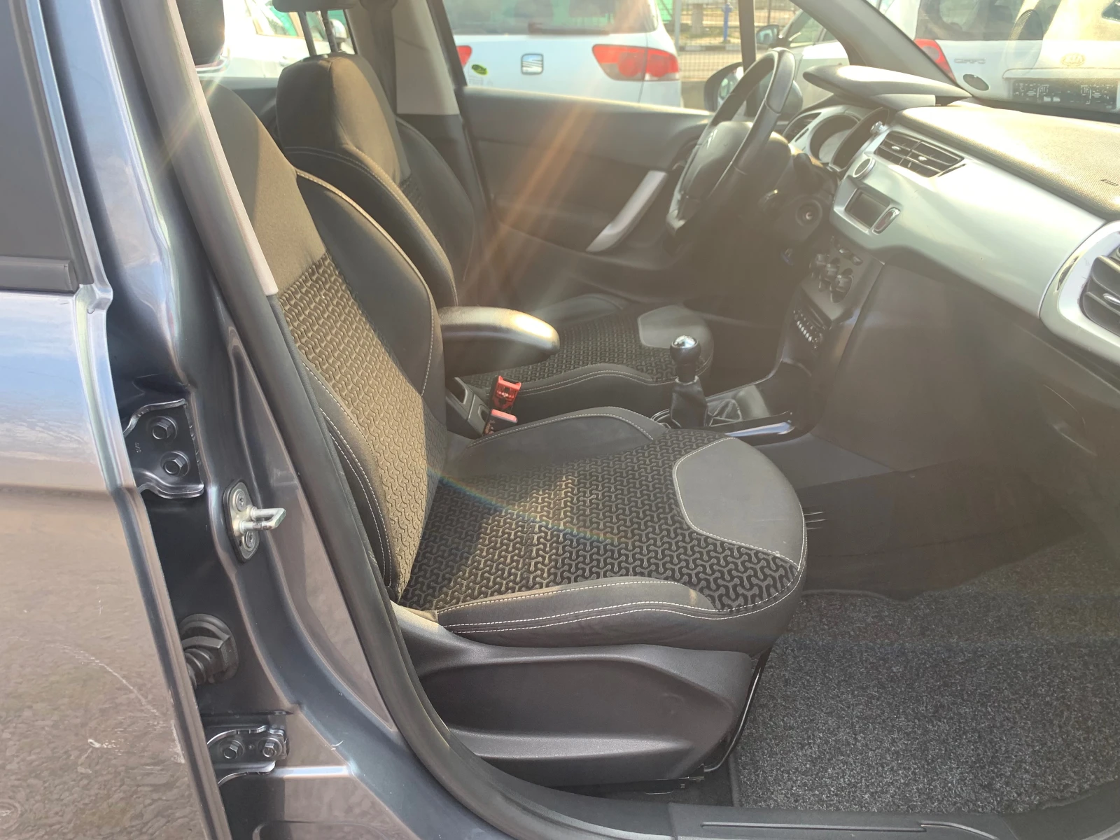 Citroen C3 1.2i �������� | Mobile.bg � ����������� 13