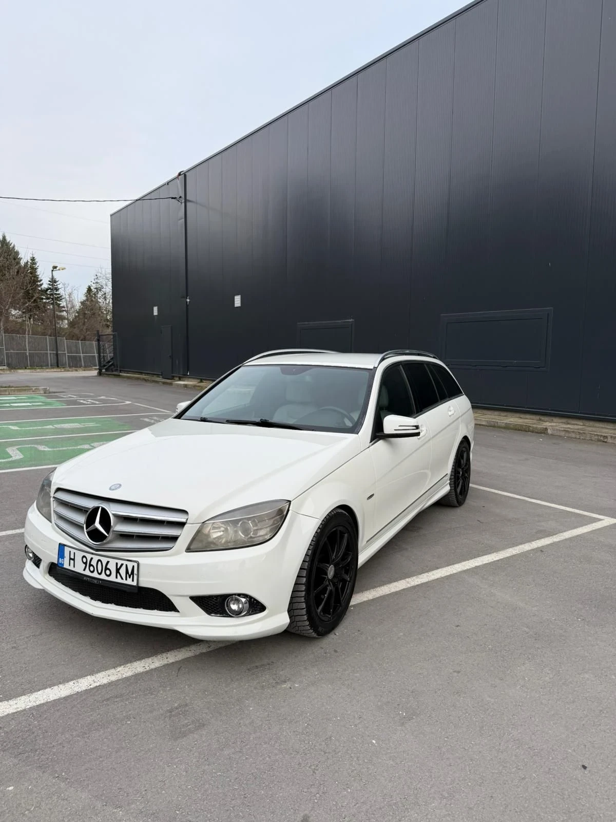 Mercedes-Benz C 220, снимка 2 - Автомобили и джипове - 53759022