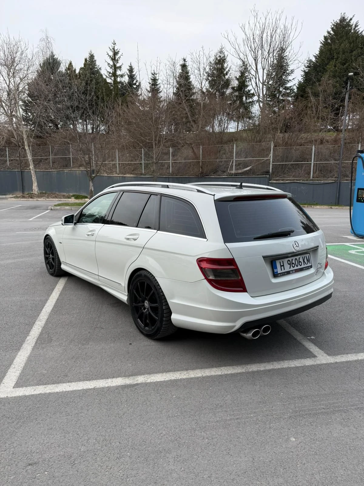 Mercedes-Benz C 220, снимка 4 - Автомобили и джипове - 53759022