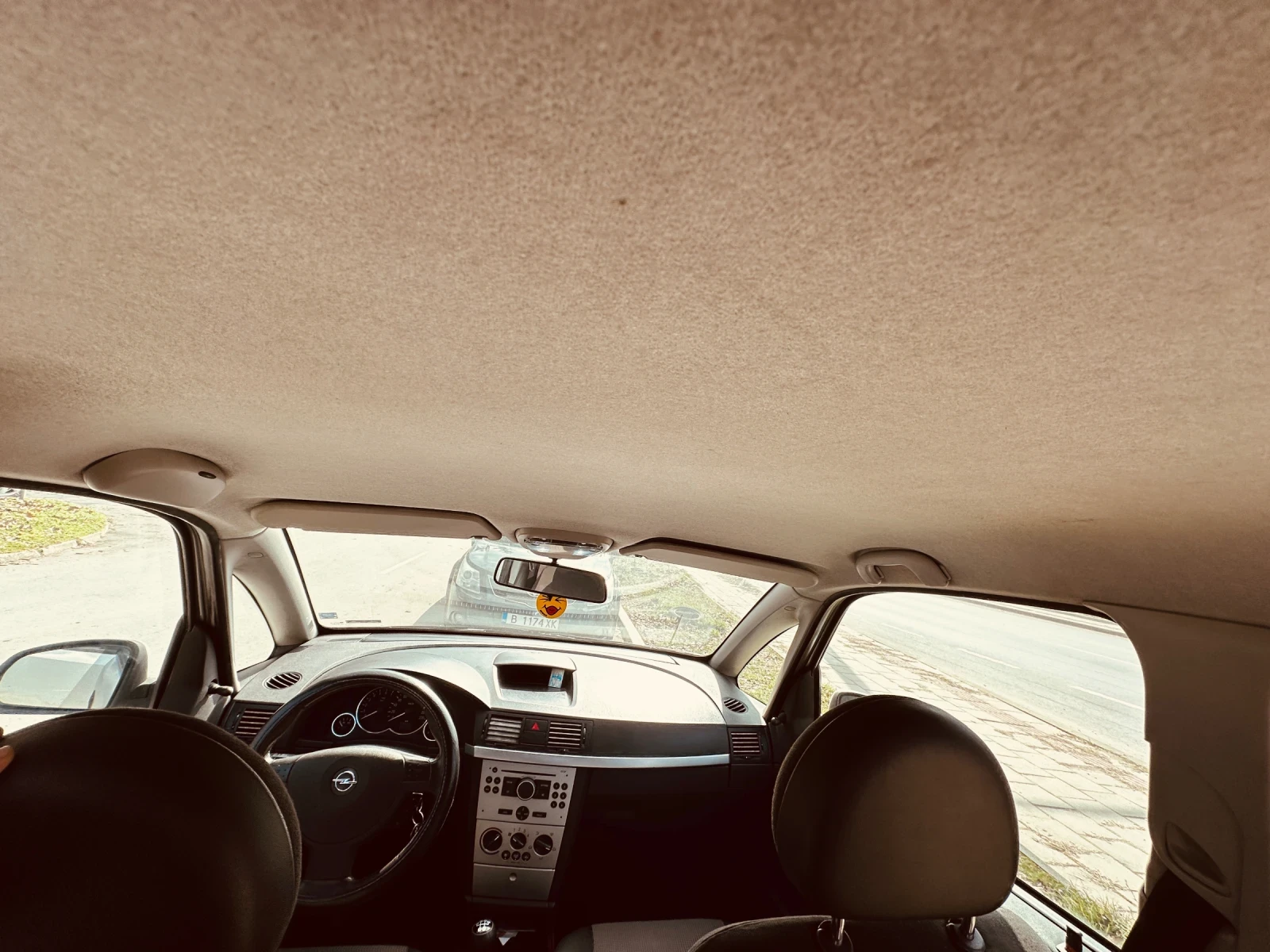 Opel Meriva 1.6 16v, снимка 12 - Автомобили и джипове - 53845330