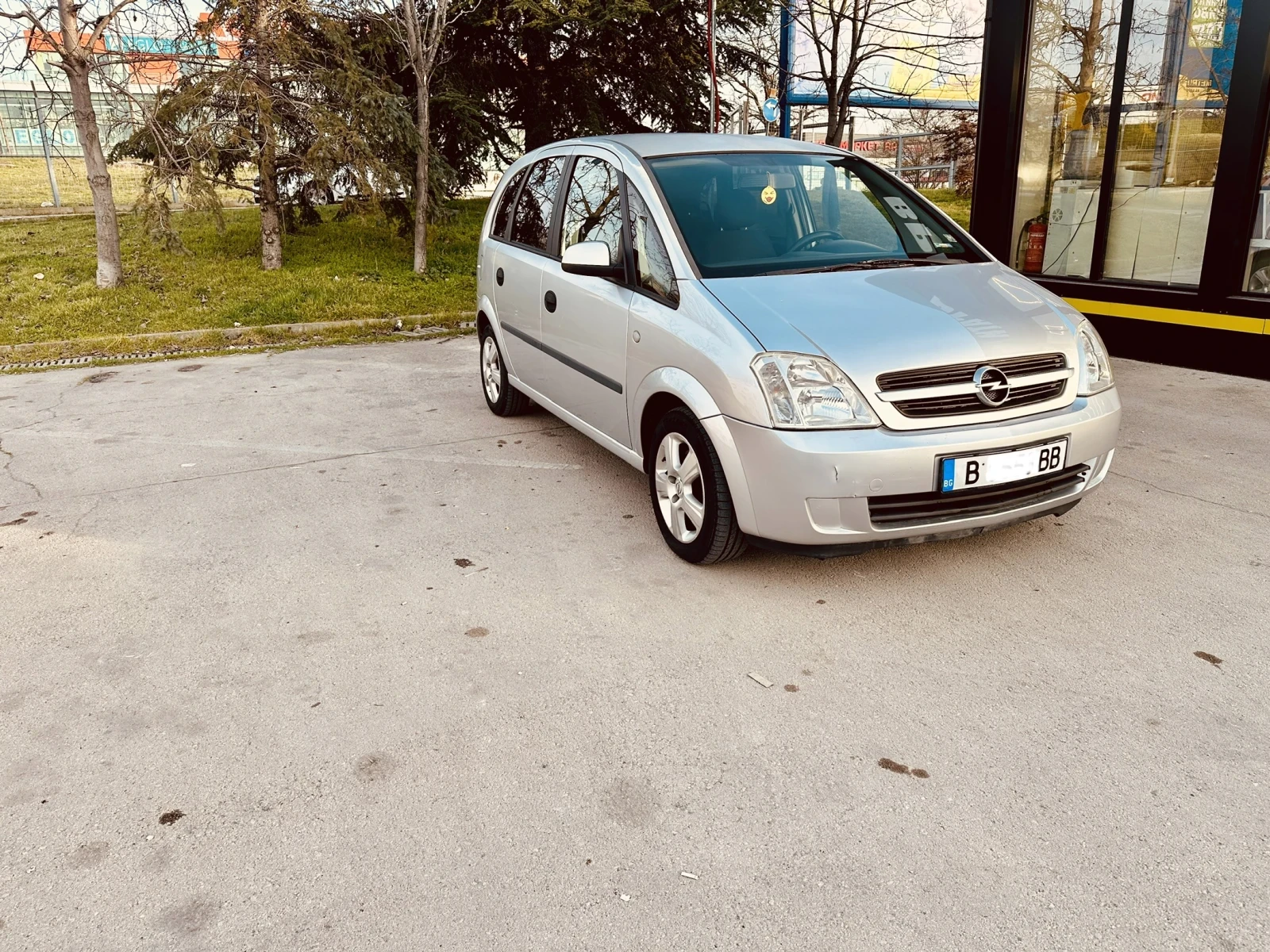Opel Meriva 1.6 16v, снимка 3 - Автомобили и джипове - 53845330
