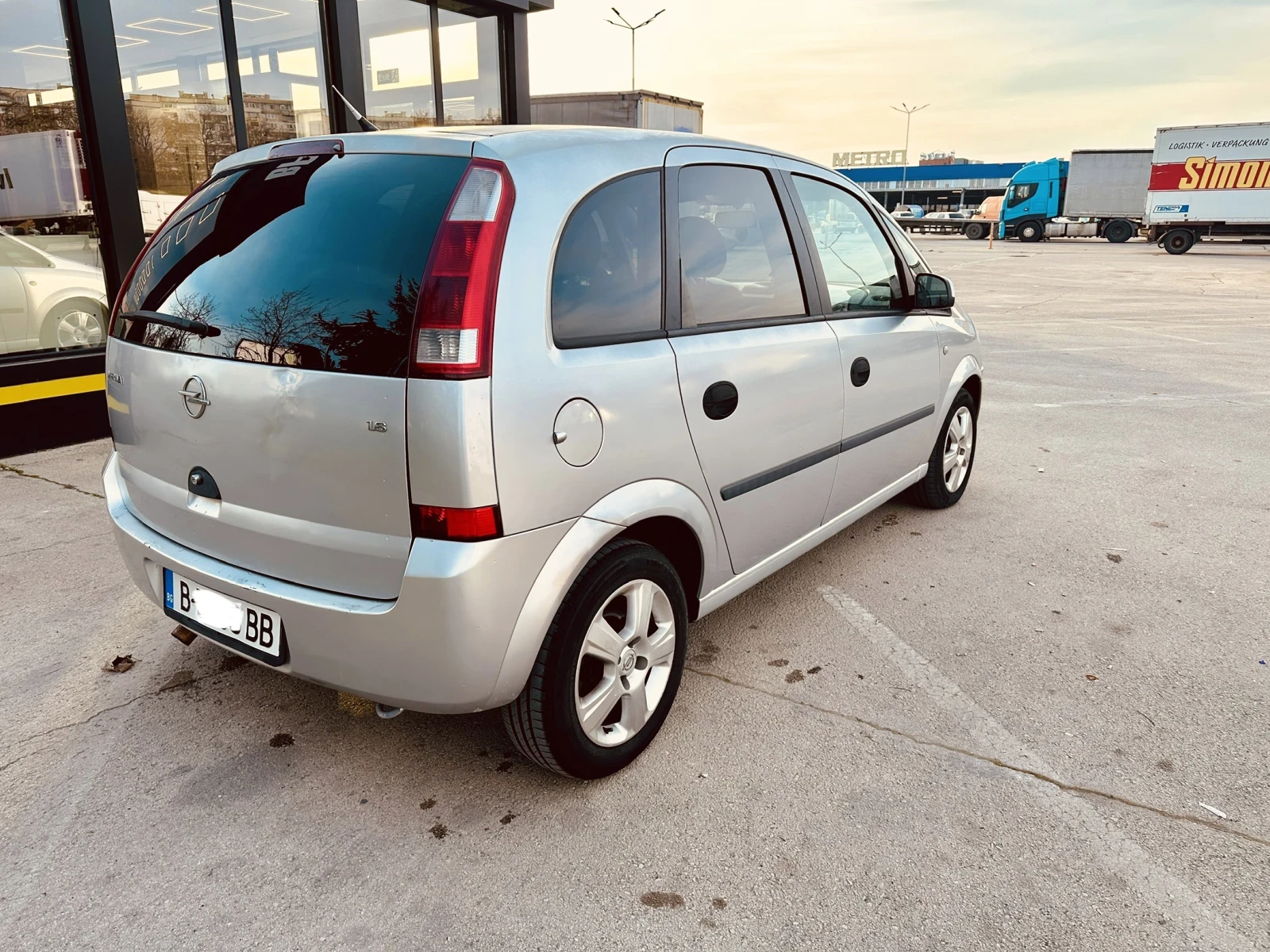 Opel Meriva 1.6 16v, снимка 4 - Автомобили и джипове - 53845330