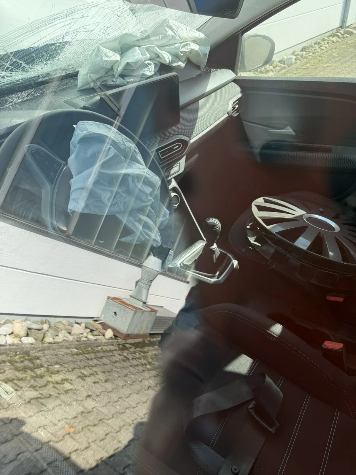 Dacia Sandero, снимка 9 - Автомобили и джипове - 53906068