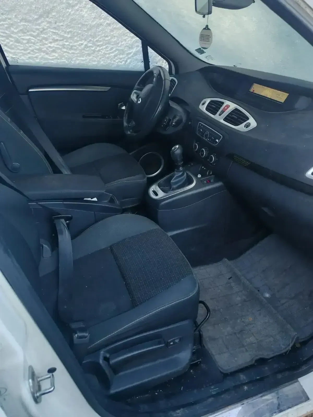 Renault Scenic 1.4TSI | Auto.bg — изображение 1