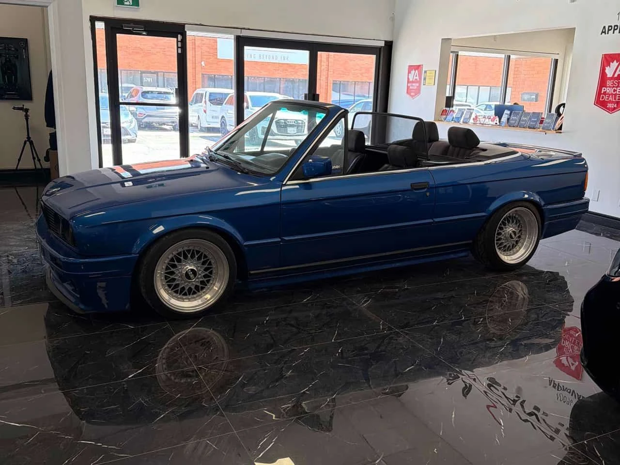 BMW M3 НАПЪЛНО РЕСТАВРИРАН , снимка 2 - Автомобили и джипове - 54133595