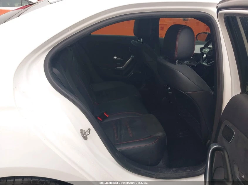 Mercedes-Benz A 220 2.0L I-4 DI, DOHC, VVT, TURBO, 188HP All Wheel | Mobile.bg � ����������� 8