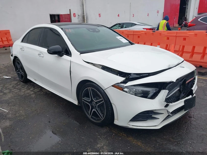 Mercedes-Benz A 220 2.0L I-4 DI, DOHC, VVT, TURBO, 188HP All Wheel | Mobile.bg � ����������� 1