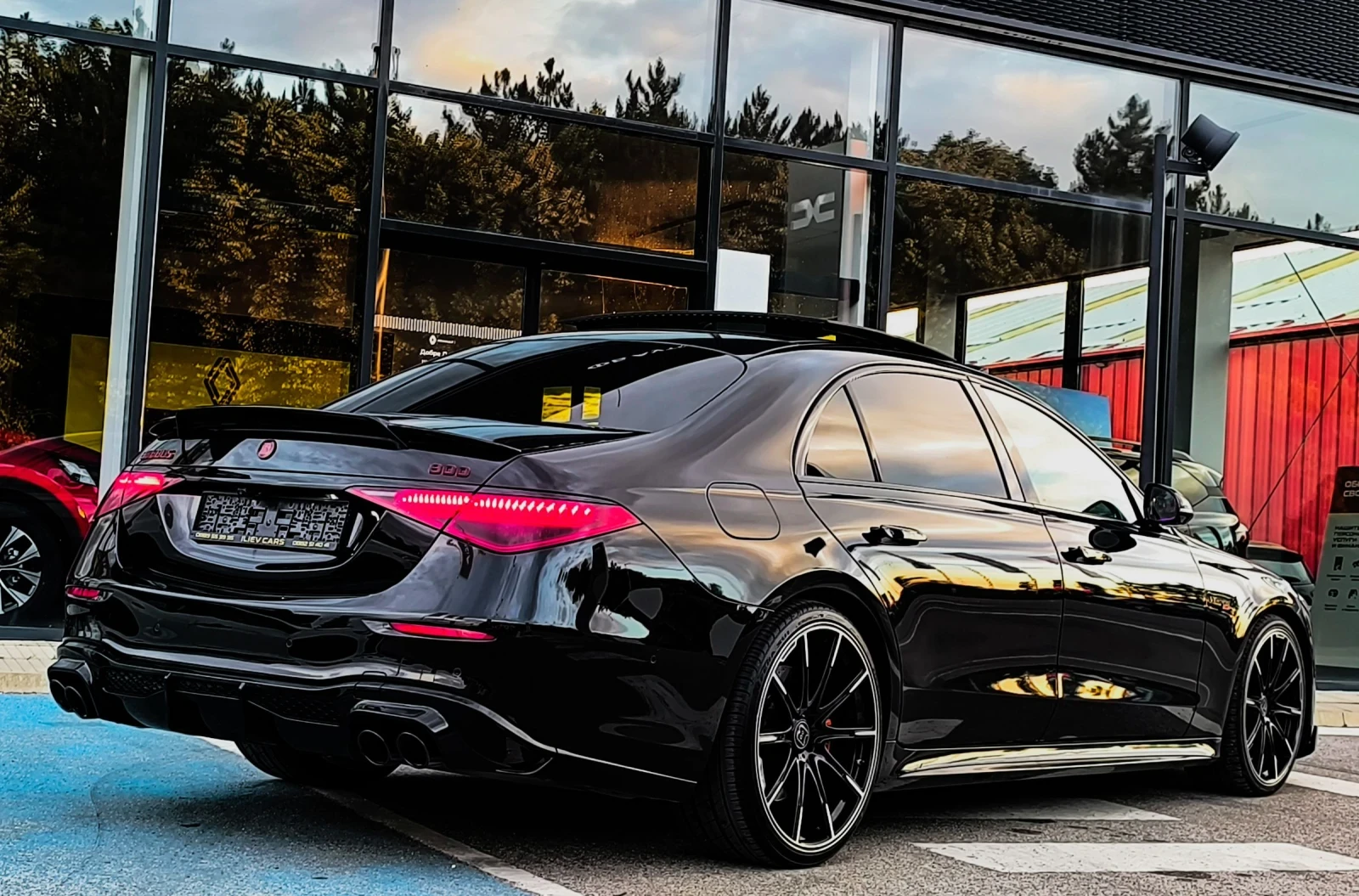Mercedes-Benz S 400 D* LONG* BRABUS* PANO* 4M* 9G* FULLMAX, снимка 7 - Автомобили и джипове - 54933732