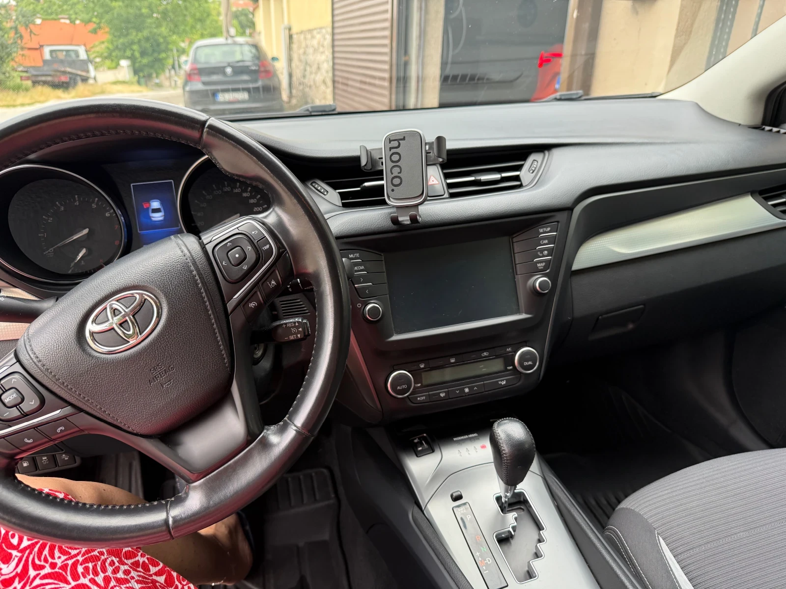 Toyota Avensis, снимка 9 - Автомобили и джипове - 55136816