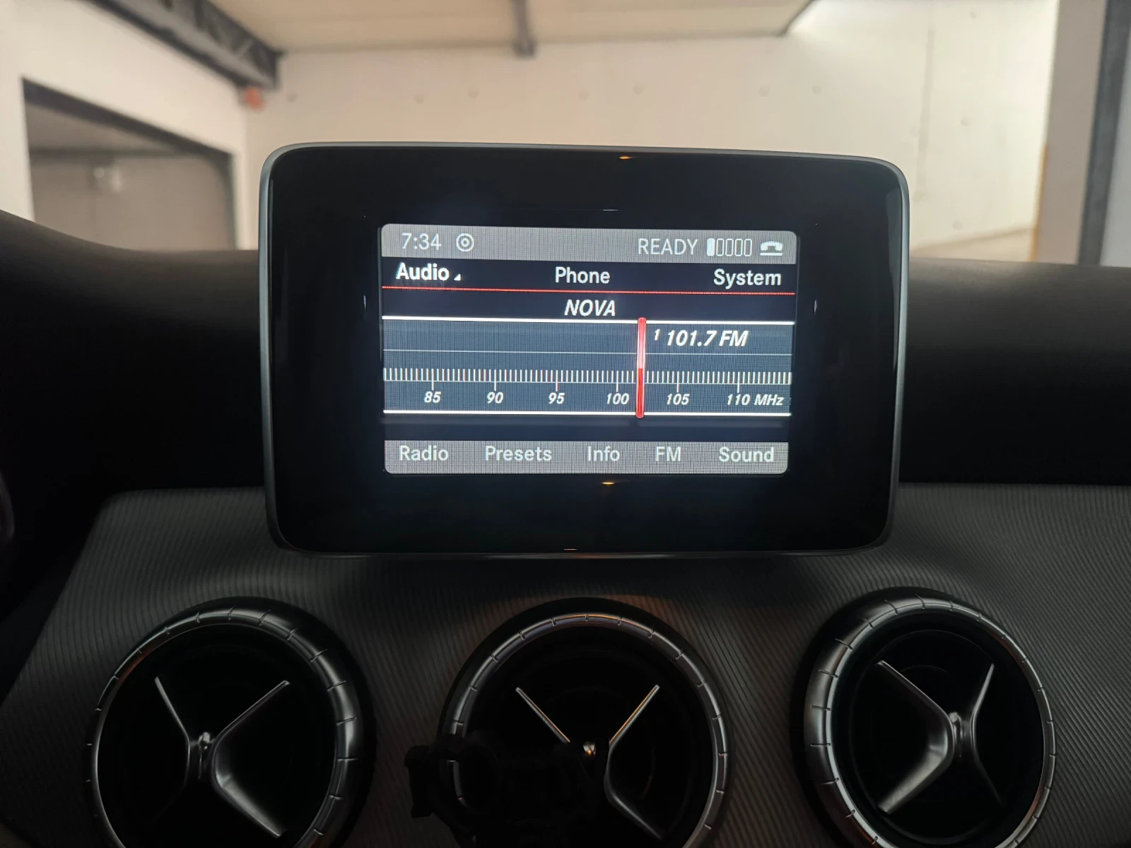 Mercedes-Benz CLA 250 4 MATIC, снимка 9 - Автомобили и джипове - 55401597