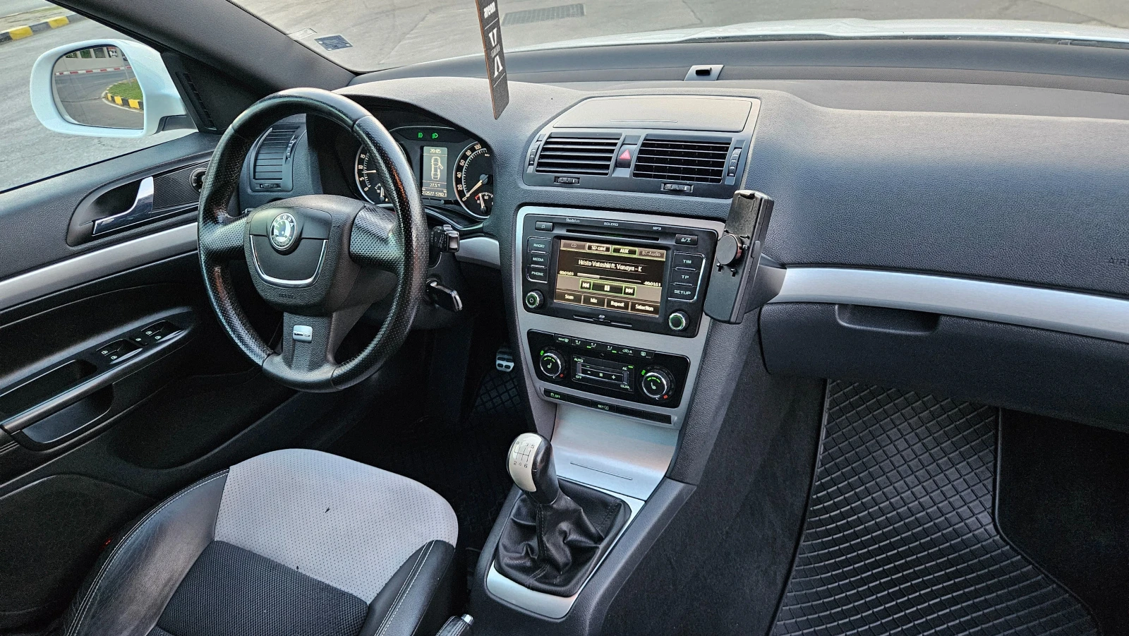 Skoda Octavia 2.0 TDI VRS/KOJA/NAVIG/ TOP SUSTOQNIE, снимка 11 - Автомобили и джипове - 55781343