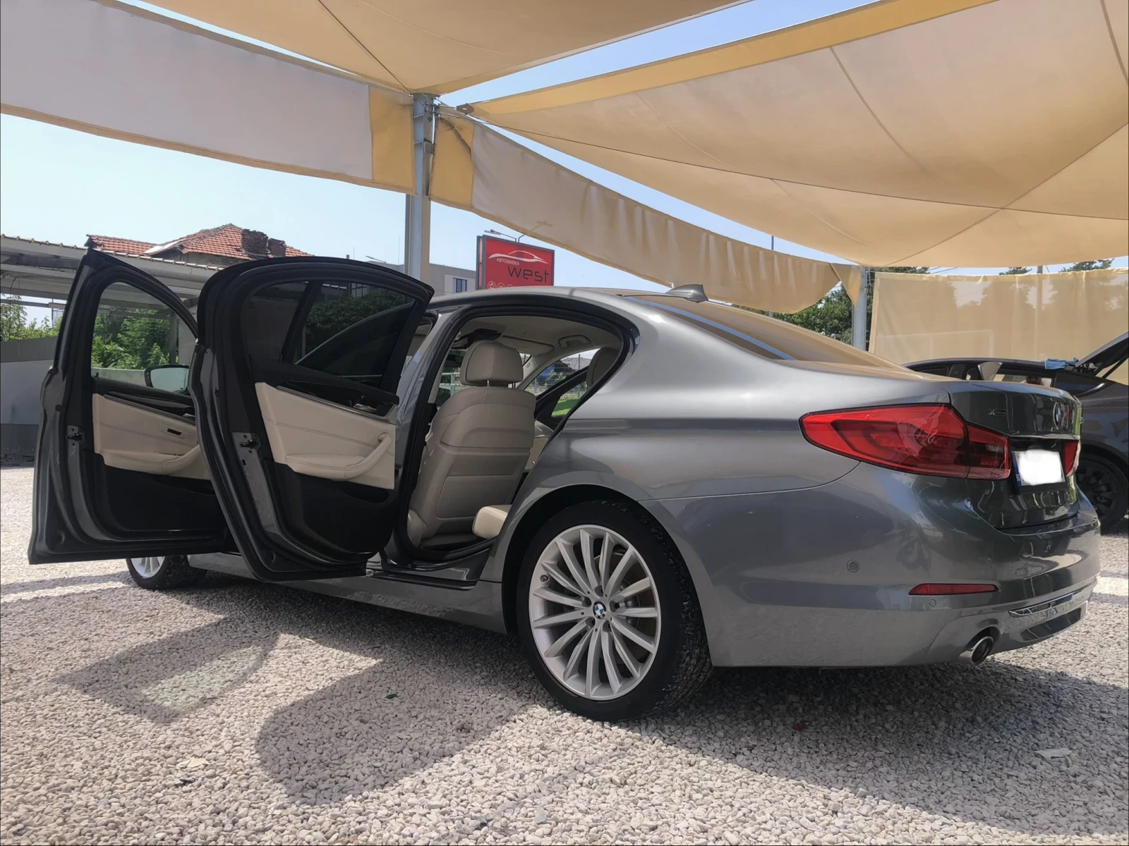BMW 530 Luxury line X Drive, снимка 6 - Автомобили и джипове - 55974828