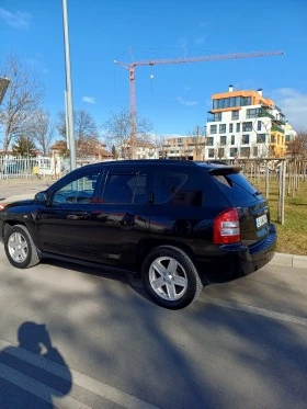 Jeep Compass 2.0 CRD КЛИМАТИК  - изображение 4