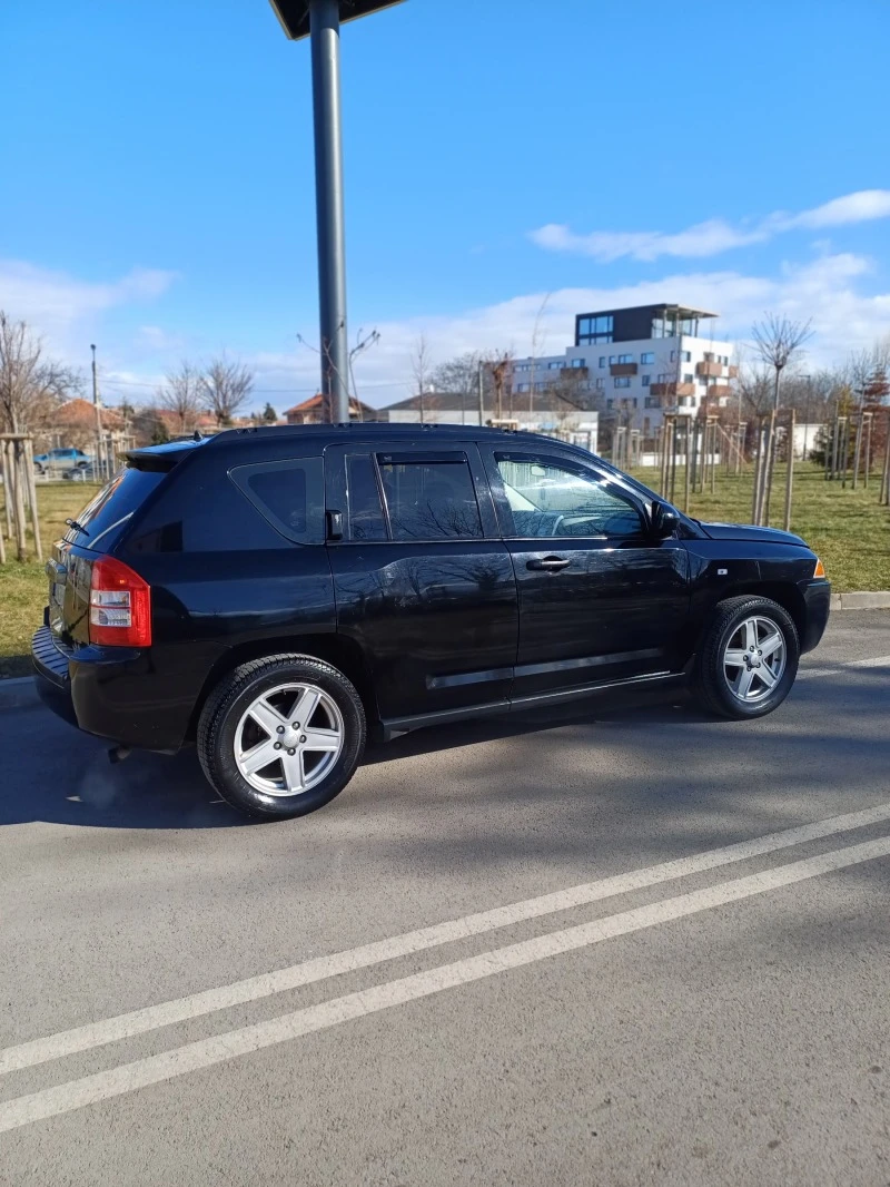 Jeep Compass 2.0 CRD 4WD КЛИМАТИК , снимка 7 - Автомобили и джипове - 48253116