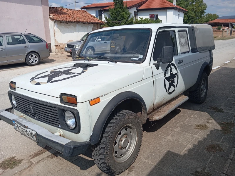 Lada Niva 1.7i, снимка 1 - Автомобили и джипове - 47477018