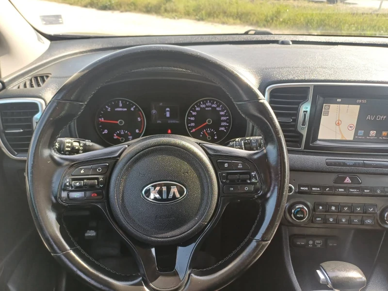 Kia Sportage, снимка 9 - Автомобили и джипове - 50176805